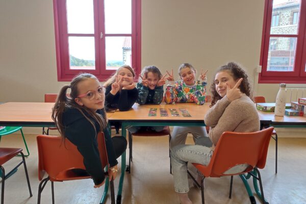 WhatsApp Image 2025-10-21 à 14.46.47_0e63a590 WhatsApp Image 2025-10-21 à 14.46.47_0e63a590