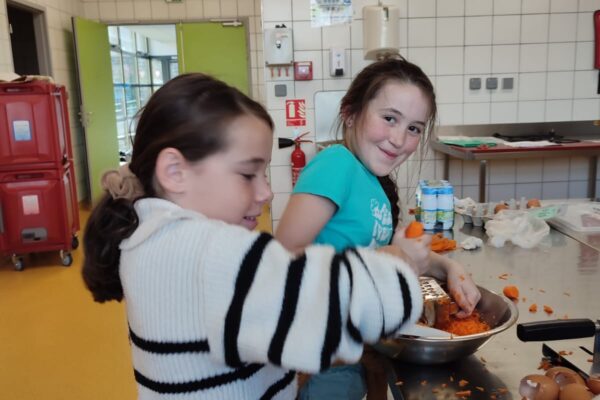 WhatsApp Image 2025-10-23 à 10.51.14_0b417355 WhatsApp Image 2025-10-23 à 10.51.14_0b417355