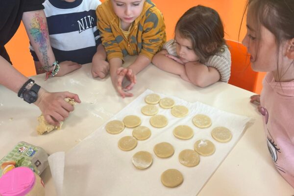 WhatsApp Image 2025-10-27 à 10.57.57_4c4fe6aa WhatsApp Image 2025-10-27 à 10.57.57_4c4fe6aa