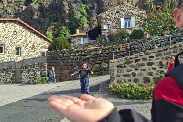 WhatsApp Image 2025-10-27 à 11.58.31_3faa5a8f WhatsApp Image 2025-10-27 à 11.58.31_3faa5a8f