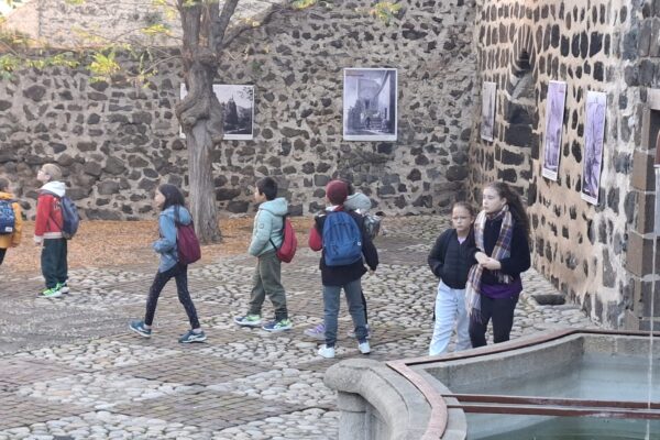 WhatsApp Image 2025-10-28 à 09.50.10_707ffef5 WhatsApp Image 2025-10-28 à 09.50.10_707ffef5