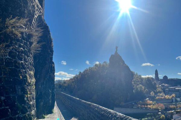 WhatsApp Image 2025-10-28 à 12.54.16_91550f12 WhatsApp Image 2025-10-28 à 12.54.16_91550f12