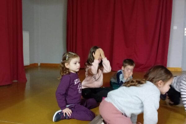 WhatsApp Image 2025-11-19 à 10.46.25_94926100 WhatsApp Image 2025-11-19 à 10.46.25_94926100