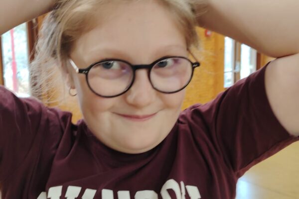 WhatsApp Image 2025-11-26 à 10.42.03_f40866b3 WhatsApp Image 2025-11-26 à 10.42.03_f40866b3