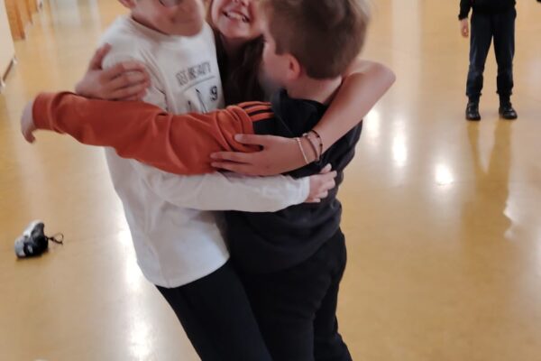 WhatsApp Image 2025-11-26 à 11.01.56_b1f662a1 WhatsApp Image 2025-11-26 à 11.01.56_b1f662a1