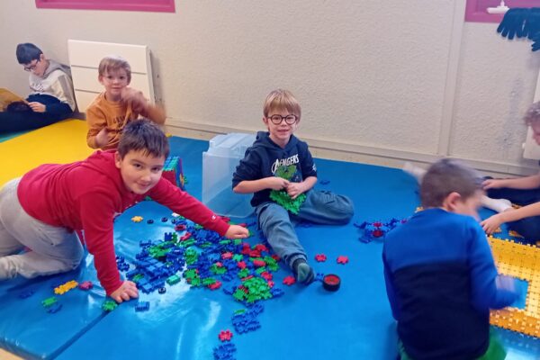 WhatsApp Image 2025-12-03 à 09.44.06_b6f38e5c WhatsApp Image 2025-12-03 à 09.44.06_b6f38e5c